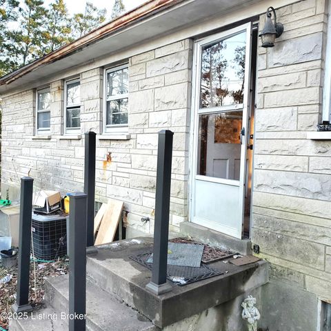 2013 Old Hickory Rd, Louisville, KY 40299