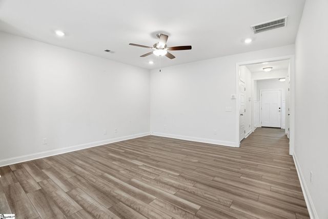 10 Camden Woods Trail, Greenville, SC 29607