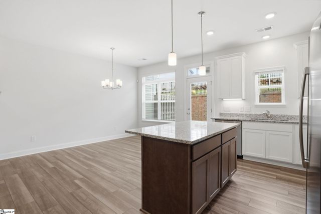 10 Camden Woods Trail, Greenville, SC 29607