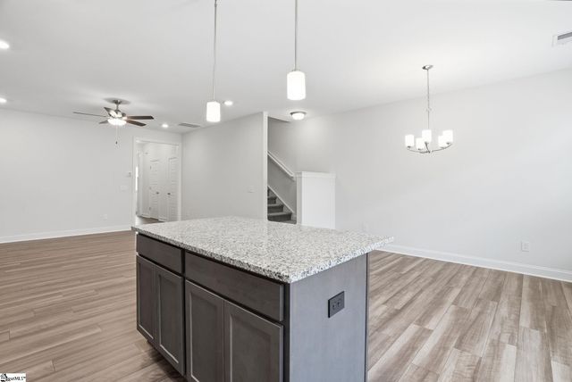 10 Camden Woods Trail, Greenville, SC 29607