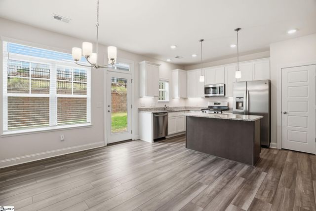 10 Camden Woods Trail, Greenville, SC 29607
