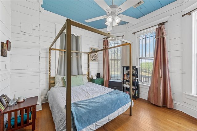 726 N 16th Street, Waco, TX 76707