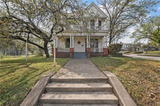 726 N 16th Street, Waco, TX 76707