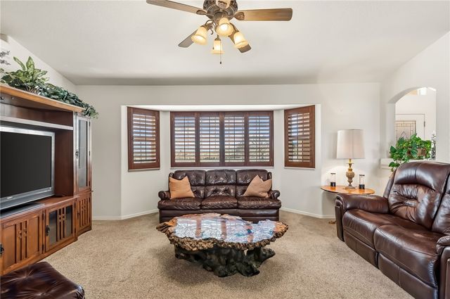 2205 E Cactus Wren Road, Kingman, AZ 86409