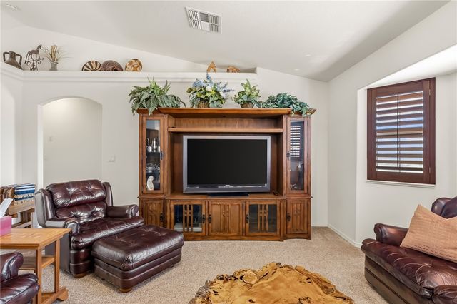 2205 E Cactus Wren Road, Kingman, AZ 86409