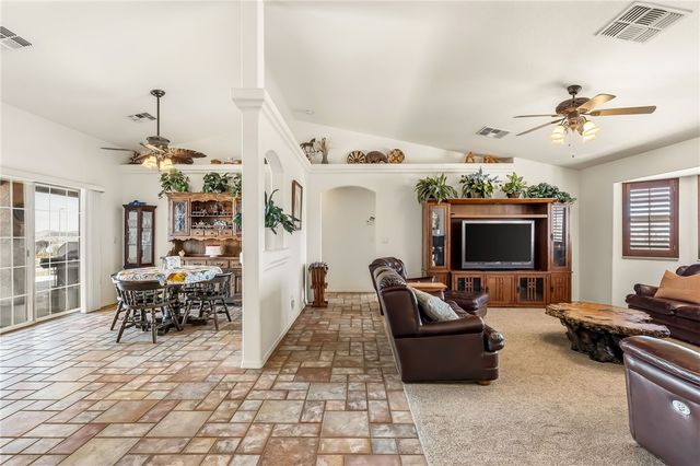 2205 E Cactus Wren Road, Kingman, AZ 86409