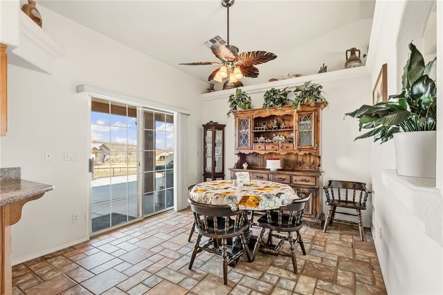 2205 E Cactus Wren Road, Kingman, AZ 86409