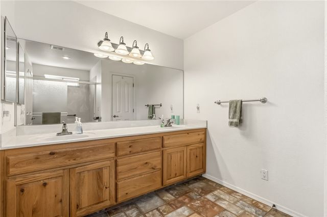 2205 E Cactus Wren Road, Kingman, AZ 86409