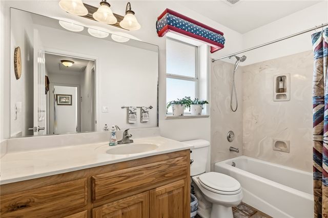 2205 E Cactus Wren Road, Kingman, AZ 86409