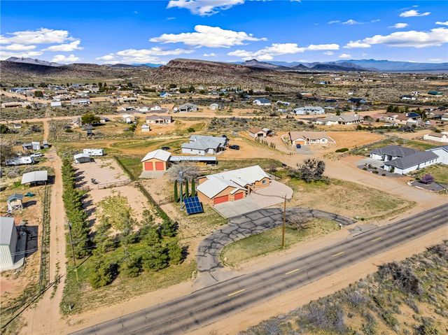 2205 E Cactus Wren Road, Kingman, AZ 86409