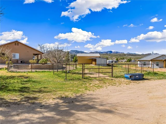 2205 E Cactus Wren Road, Kingman, AZ 86409