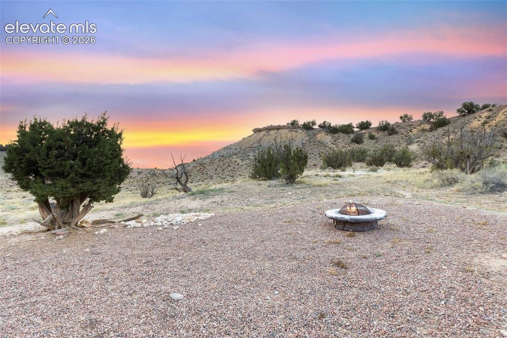 507 Van Egmond Drive, Penrose, CO 81240 — photo 5
