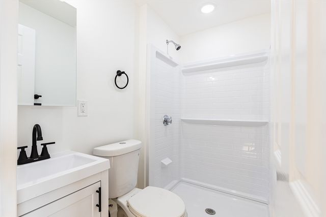 633 East 6th St 2, Boston, MA 02127