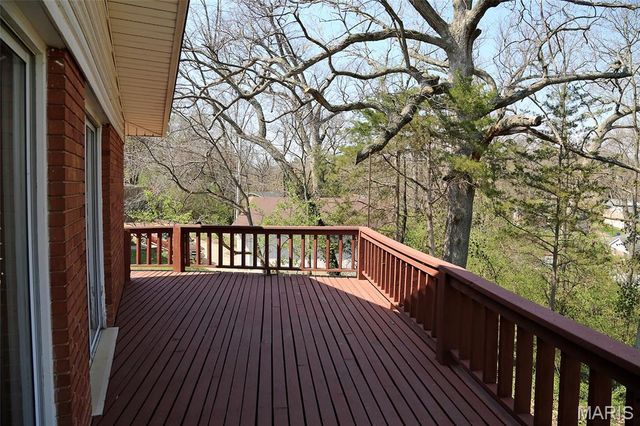 529 Barcia Drive, St Louis, MO 63119