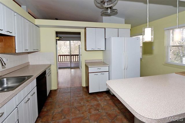 529 Barcia Drive, St Louis, MO 63119
