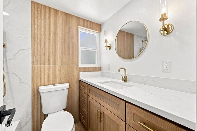 975 E Avenida De Los Arboles, Thousand Oaks, CA 91360