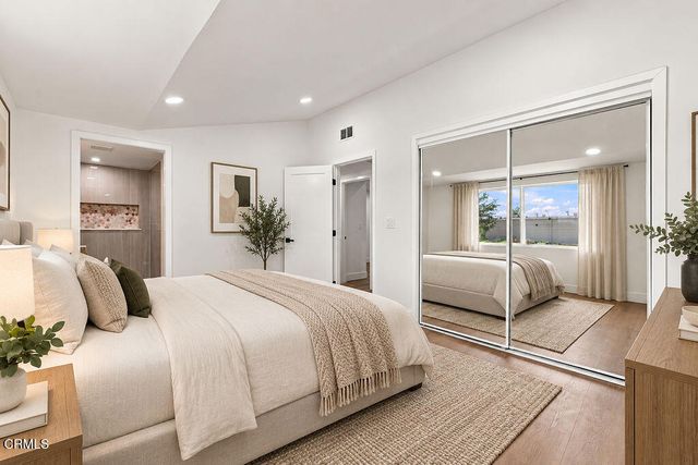 975 E Avenida De Los Arboles, Thousand Oaks, CA 91360