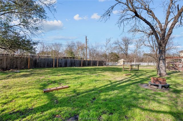 309 Bolton, College Station, TX 77840