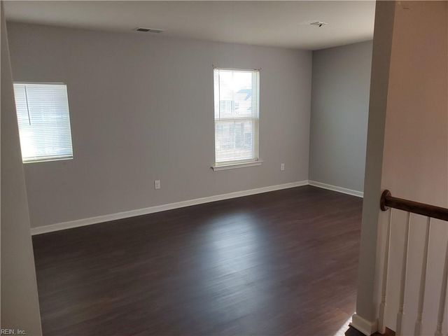 820 Corcormant LN, Chesapeake, VA 23323