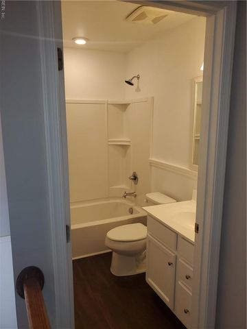 820 Corcormant LN, Chesapeake, VA 23323