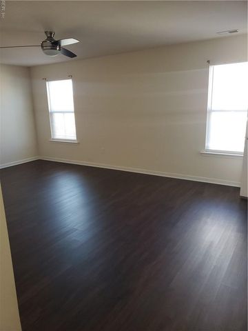 820 Corcormant LN, Chesapeake, VA 23323