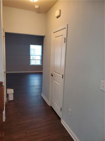 820 Corcormant LN, Chesapeake, VA 23323