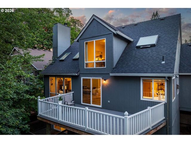 10714 Sw TUALATIN Dr, Portland, OR 97224