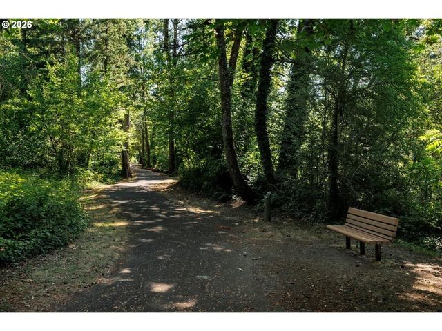 10714 Sw TUALATIN Dr, Portland, OR 97224