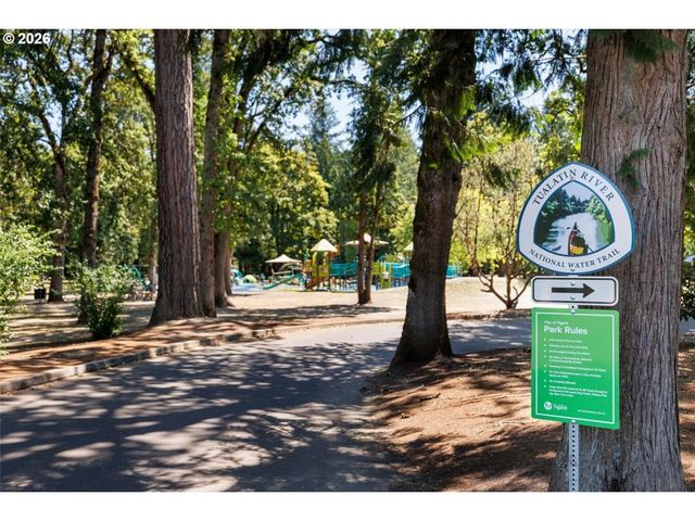 10714 Sw TUALATIN Dr, Portland, OR 97224