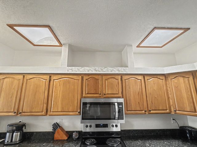 2613 Sandia Loop NE, Rio Rancho, NM 87144