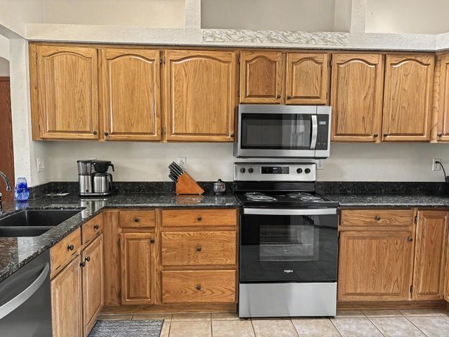 2613 Sandia Loop NE, Rio Rancho, NM 87144