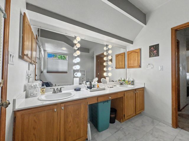 2613 Sandia Loop NE, Rio Rancho, NM 87144
