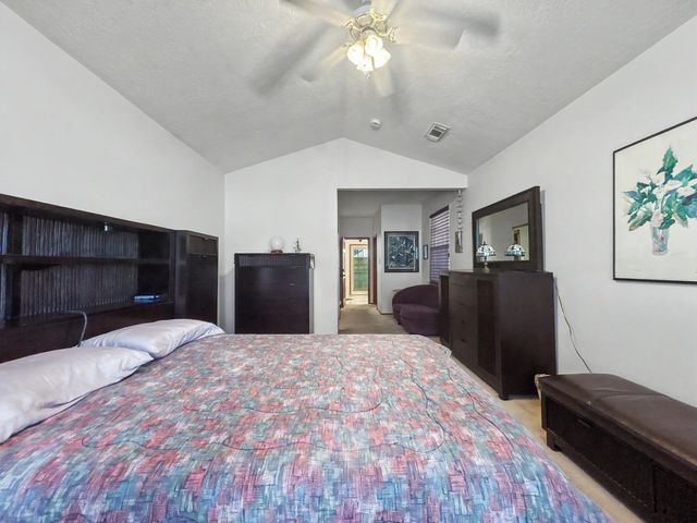 2613 Sandia Loop NE, Rio Rancho, NM 87144
