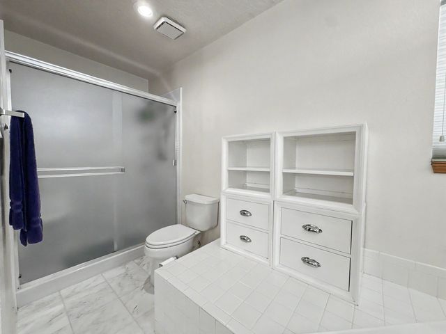 2613 Sandia Loop NE, Rio Rancho, NM 87144