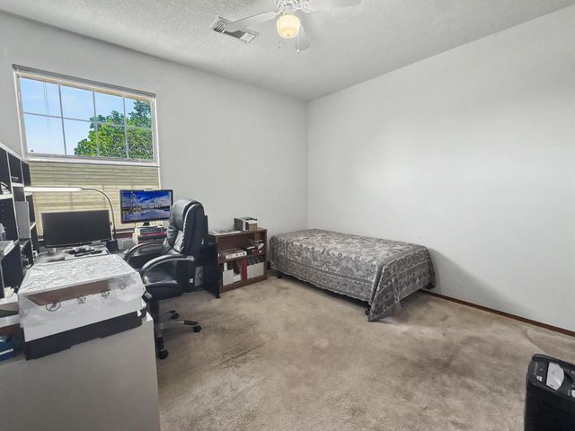 2613 Sandia Loop NE, Rio Rancho, NM 87144