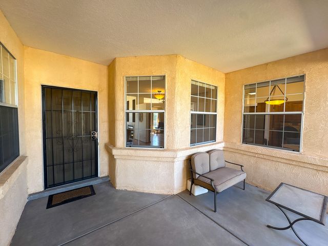 2613 Sandia Loop NE, Rio Rancho, NM 87144