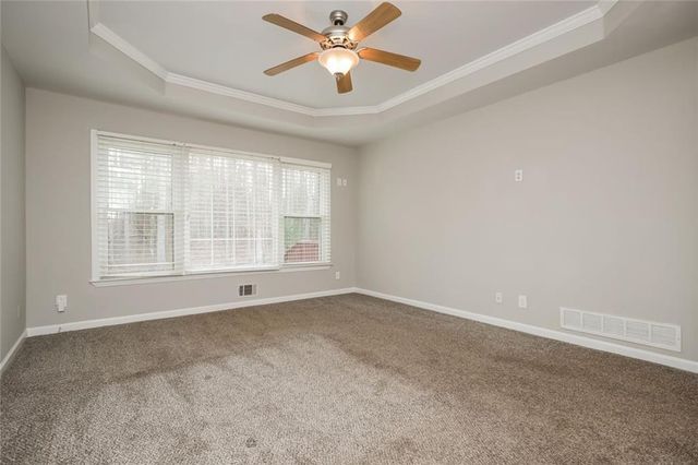 125 Green Valley Circle, Mcdonough, GA 30252