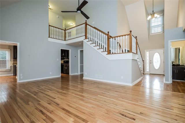 125 Green Valley Circle, Mcdonough, GA 30252