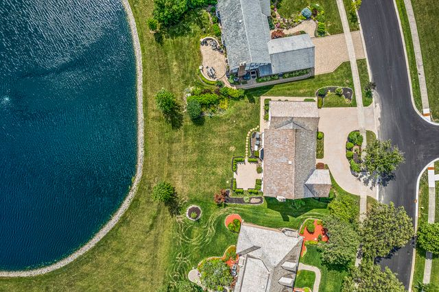 2523 Osage Drive, Glenview, IL 60026