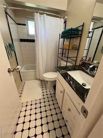 35544 Thames Street, Westland, MI 48186