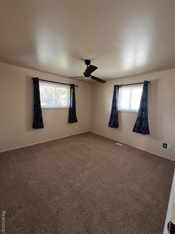 35544 Thames Street, Westland, MI 48186