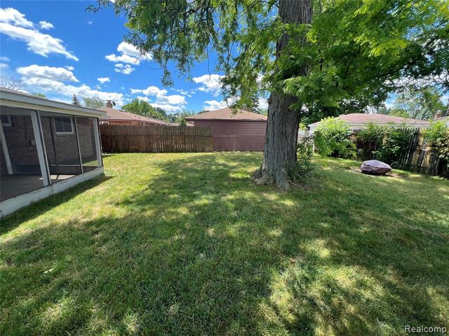 35544 Thames Street, Westland, MI 48186