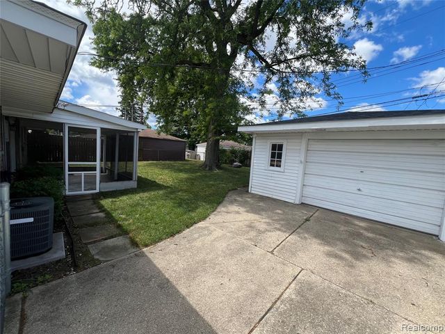 35544 Thames Street, Westland, MI 48186