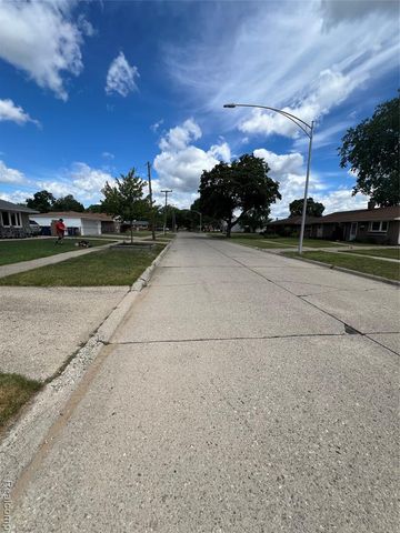 35544 Thames Street, Westland, MI 48186