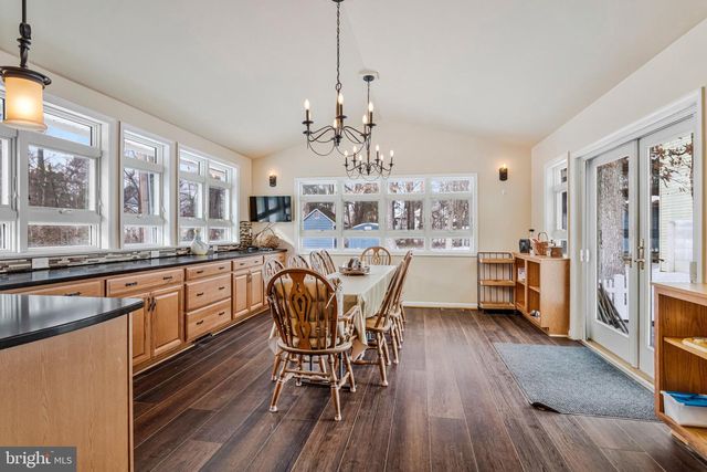 852 BAY FRONT AVE, North Beach, MD 20714