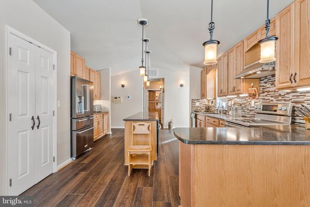 852 BAY FRONT AVE, North Beach, MD 20714