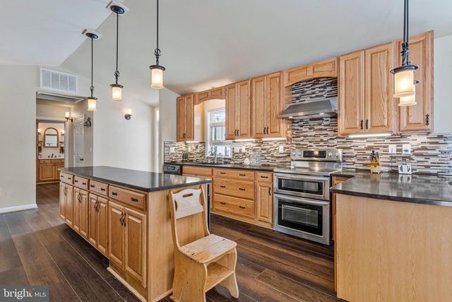 852 BAY FRONT AVE, North Beach, MD 20714