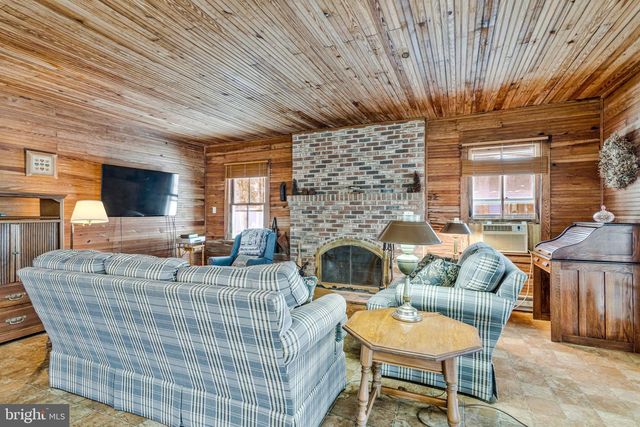 852 BAY FRONT AVE, North Beach, MD 20714