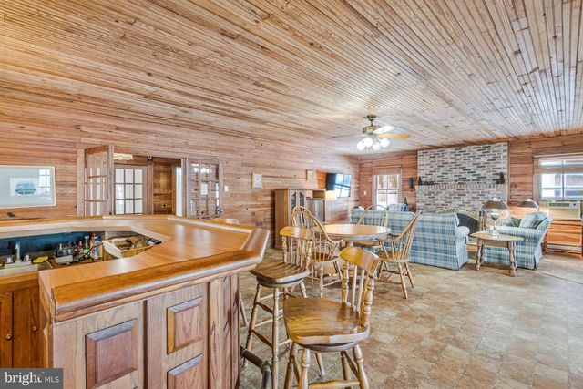 852 BAY FRONT AVE, North Beach, MD 20714