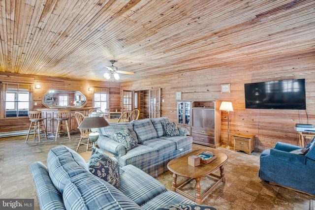 852 BAY FRONT AVE, North Beach, MD 20714